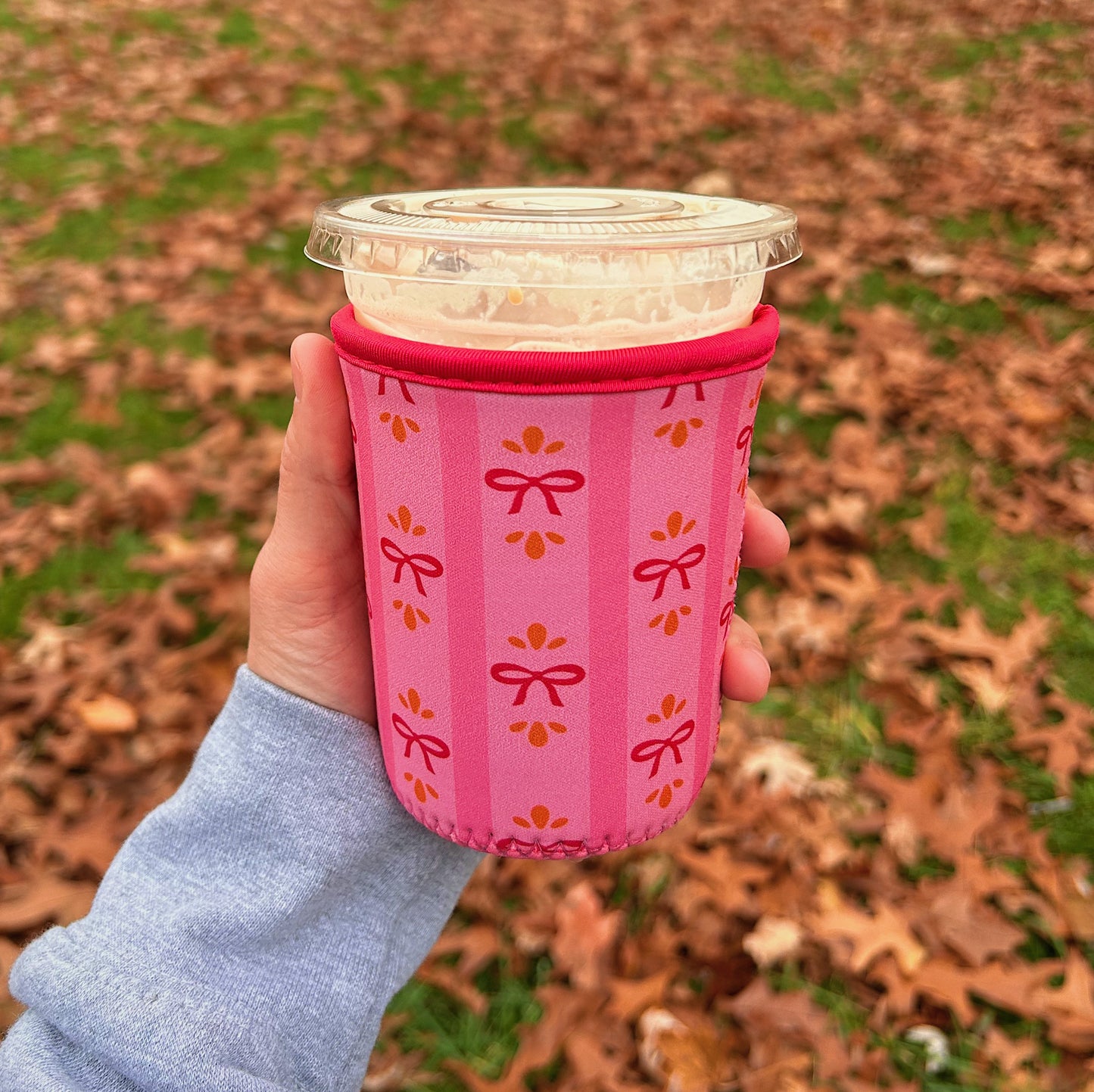Festive Bows and Stripes Pink Iced Coffee Drink Sleeve